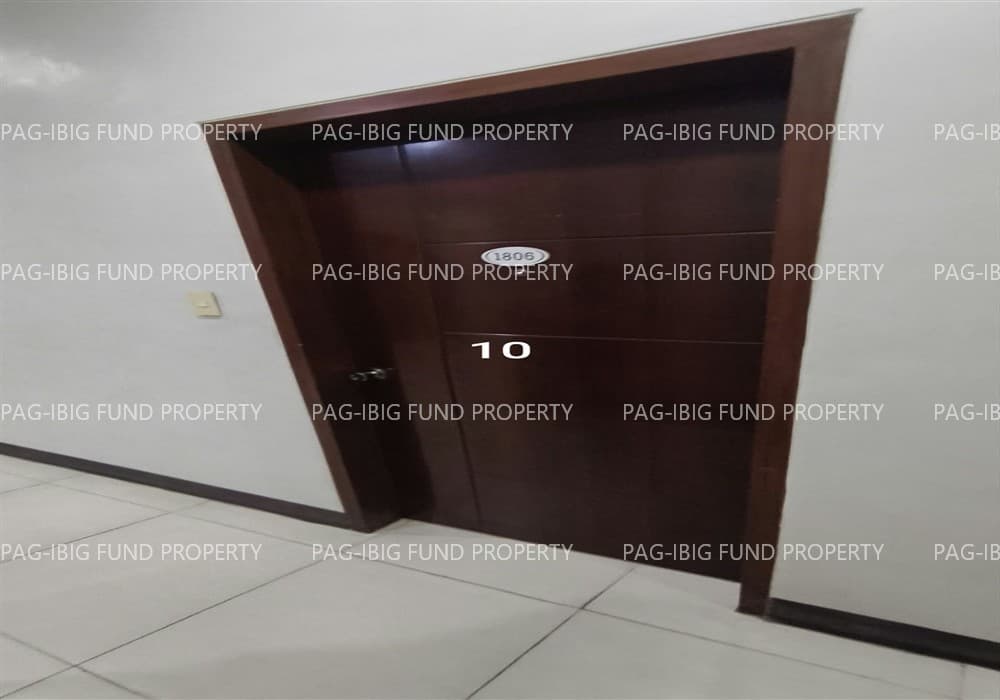 42 sq m condo unit at Gilmore Tower, Quezon City — photo 1 of 1